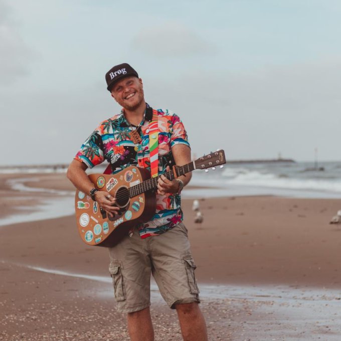 Music challenge op het strand
