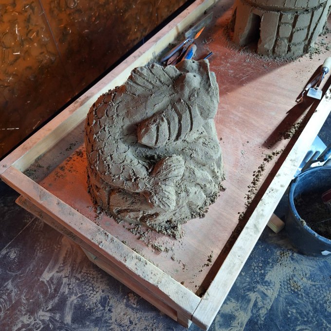 Zandsculpturen met rivierzand